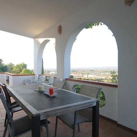 Morena Villa *